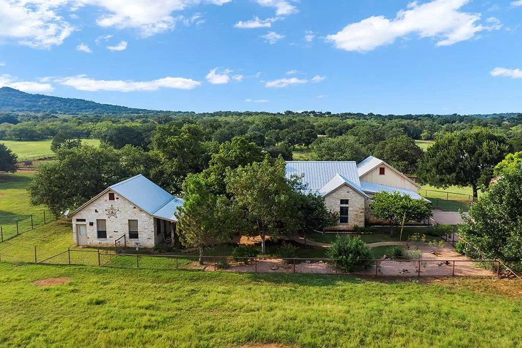 Llano, TX 78643,295 County Road 306