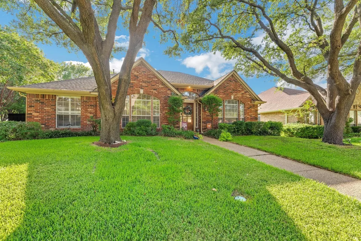 Plano, TX 75024,6805 Lochwood Drive