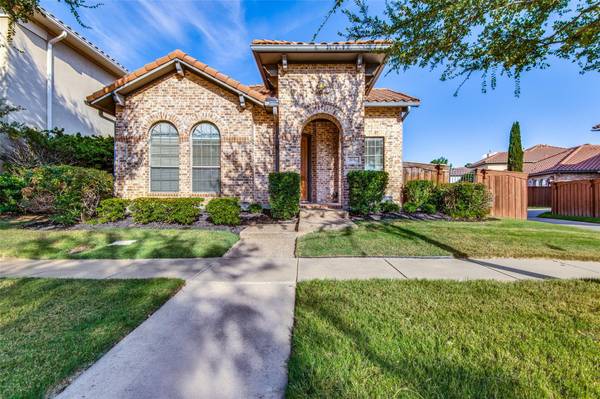 806 La Cima, Irving, TX 75039