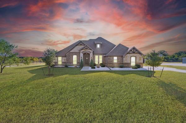 126 Hackberry Pointe Drive, Weatherford, TX 76087