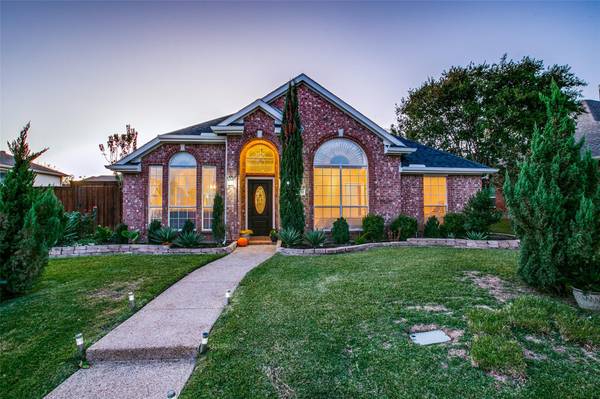 2770 Hillview Drive, Lewisville, TX 75067