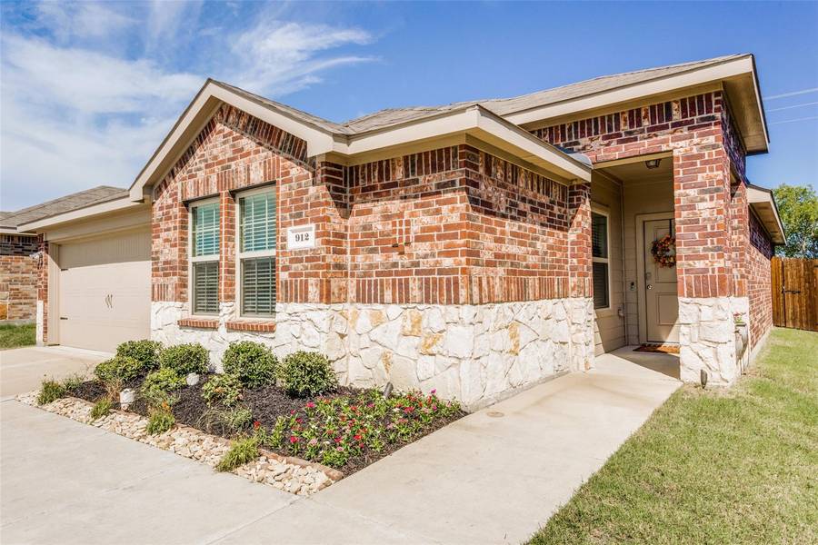 912 Willow Lane, Royse City, TX 75189