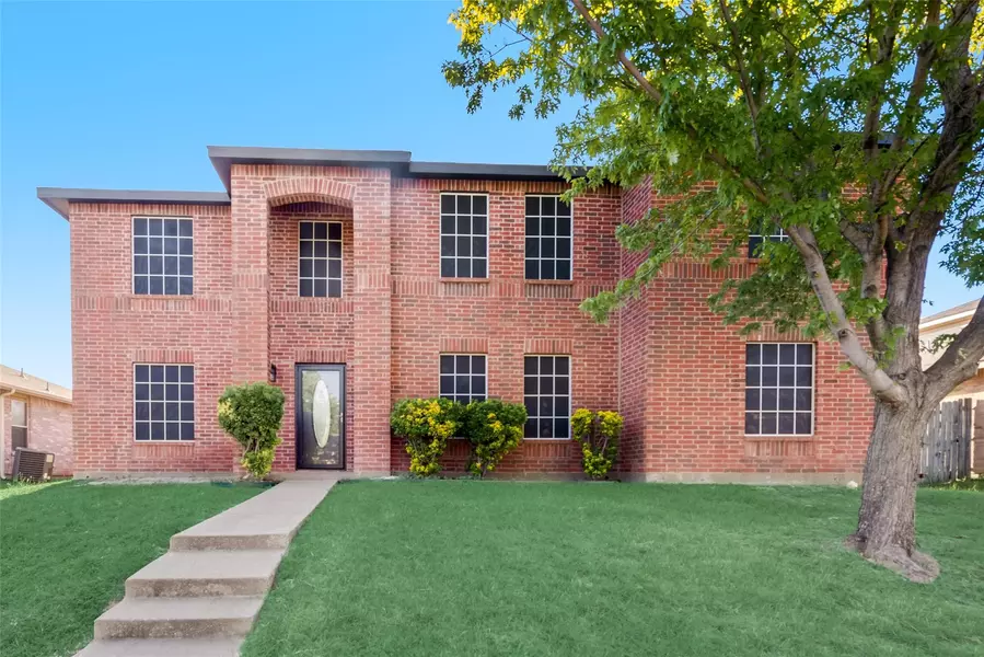 1253 Longleaf Drive, Cedar Hill, TX 75104