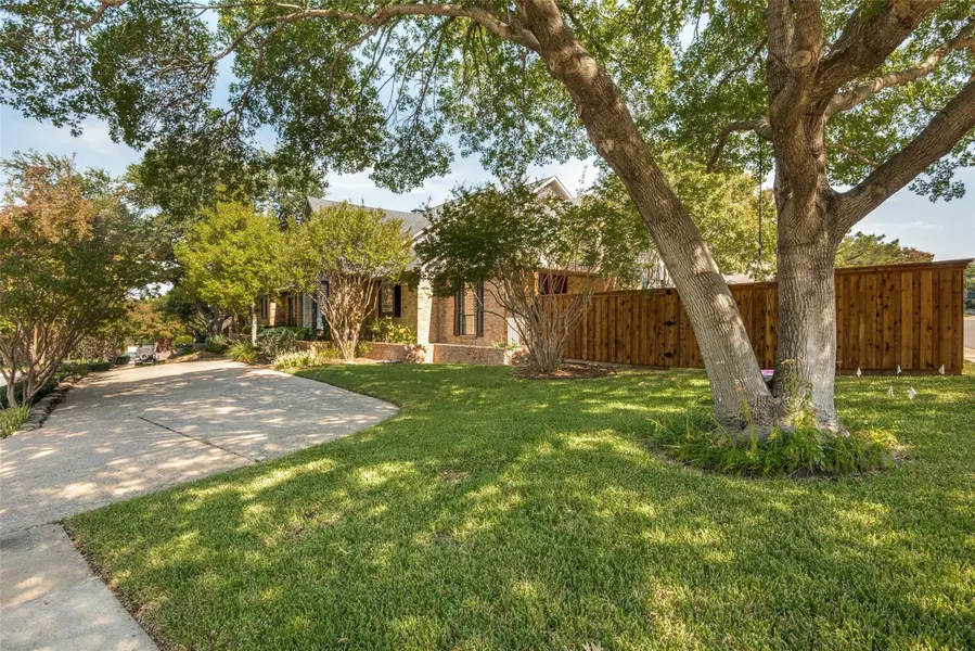 6020 Warm Mist Lane, Dallas, TX 75248