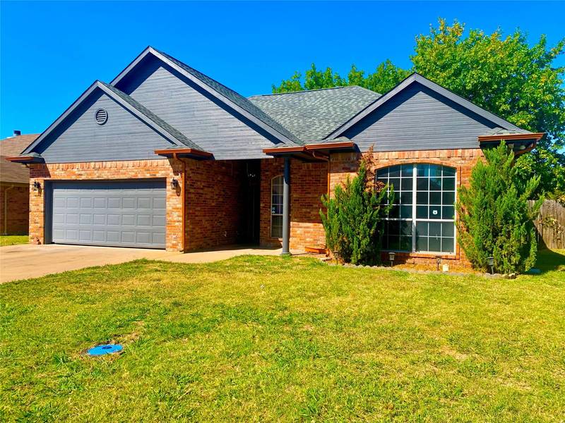 107 Stonebriar Way, Terrell, TX 75160