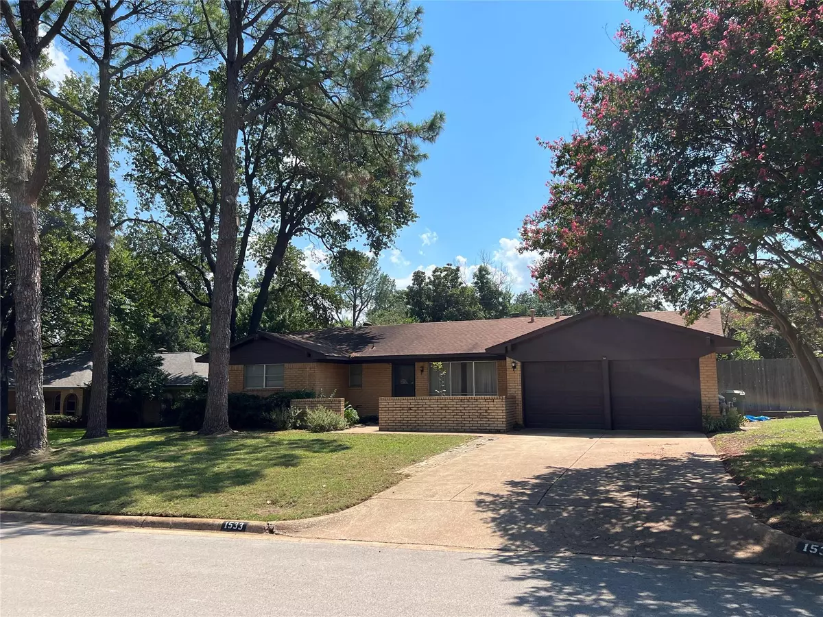 Grapevine, TX 76051,1533 Overlook Drive