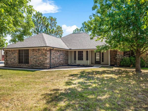 203 Windmill Trail, Paradise, TX 76073