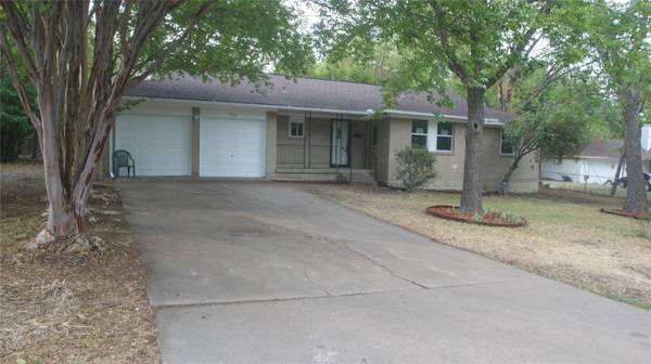 323 Rock Glen Street, Desoto, TX 75115