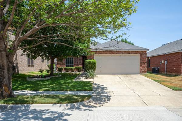 4705 Fox Sedge Lane, Denton, TX 76208