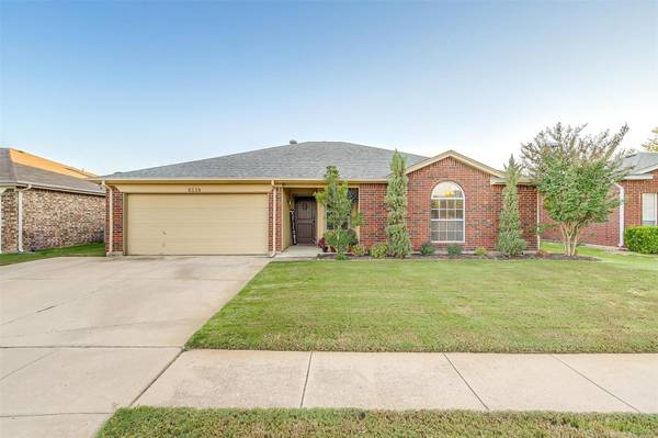 6518 Nellie Drive, Arlington, TX 76002