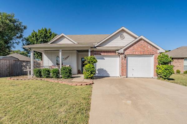 206 S Chestnut Street, Forney, TX 75126