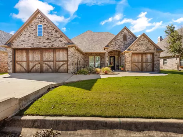 Granbury, TX 76049,5711 Pebble Beach Drive