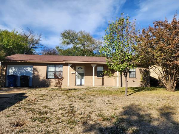 161 Chickadee Lane, Denison, TX 75020