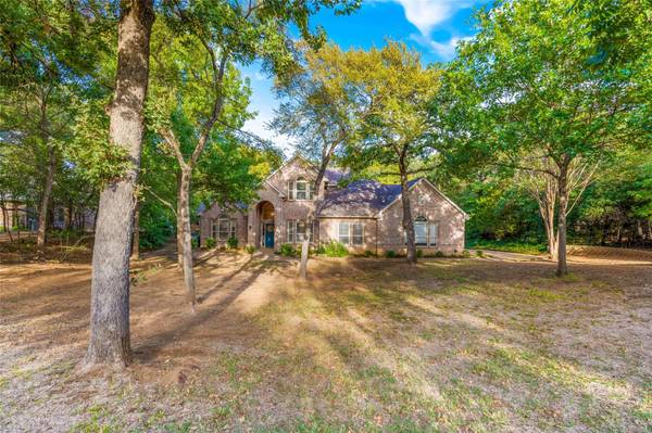 621 Diamond Point Drive, Oak Point, TX 75068