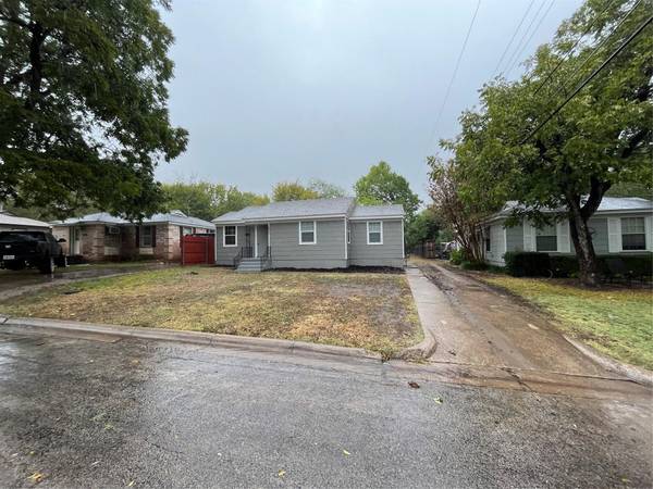 4832 Kessler Road, River Oaks, TX 76114