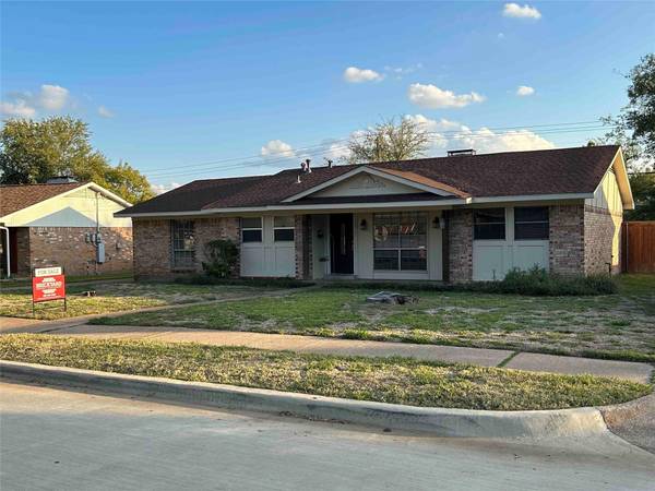 427 Sandy Trail, Richardson, TX 75080