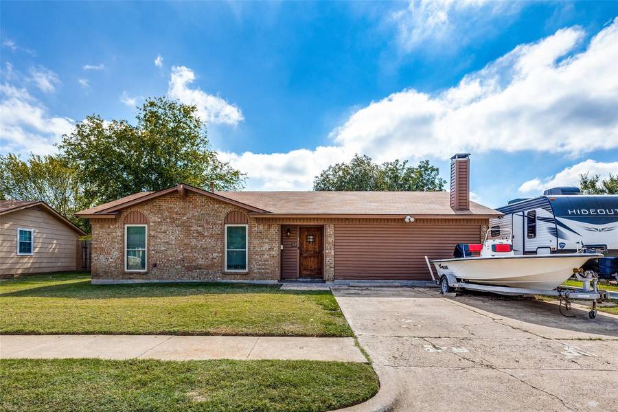 716 E Prairie View Road, Crowley, TX 76036