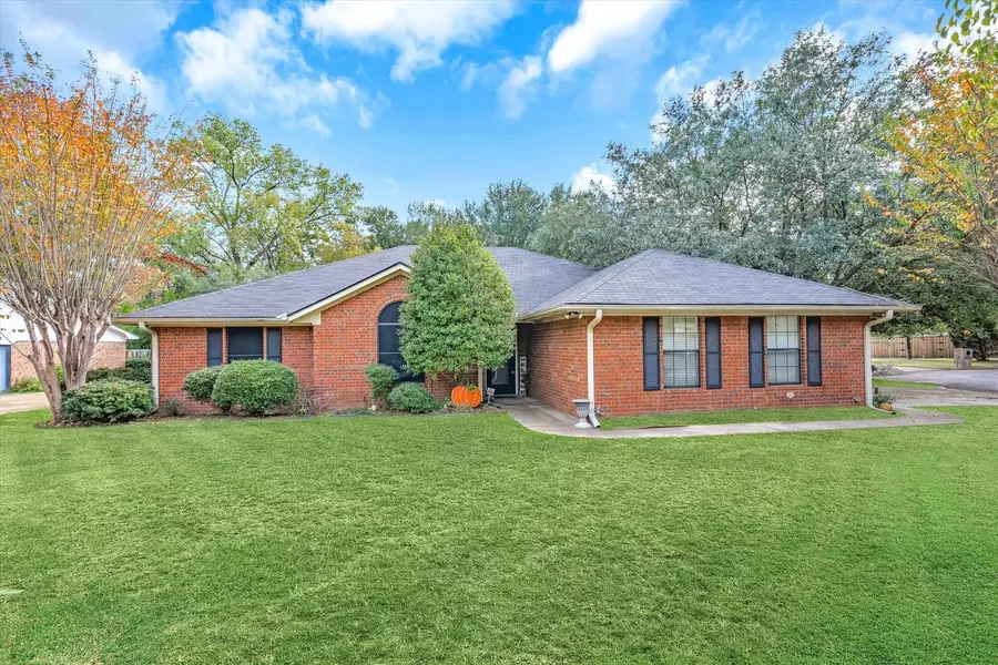 133 Penny Lane, Athens, TX 75751