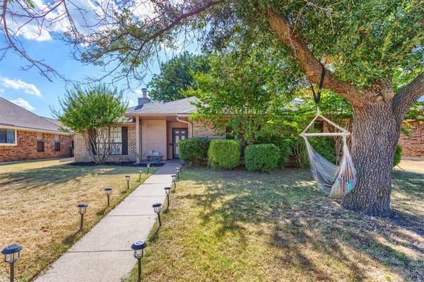 406 Nandina Drive, Allen, TX 75002