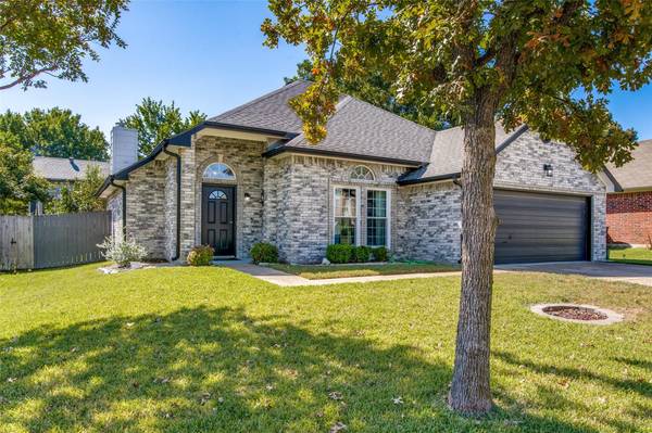 157 Cresthaven Drive, Rockwall, TX 75032