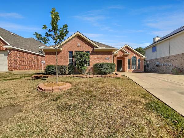 4944 Sunset Ridge Drive, Fort Worth, TX 76123