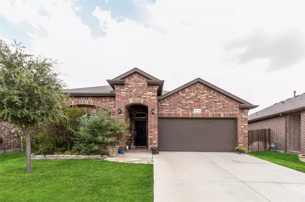 15733 Wheelwright Lane, Fort Worth, TX 76177