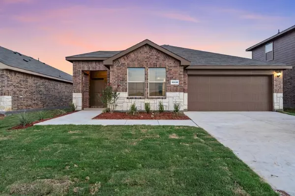 702 CHRISTOPHER Drive, Cleburne, TX 76033