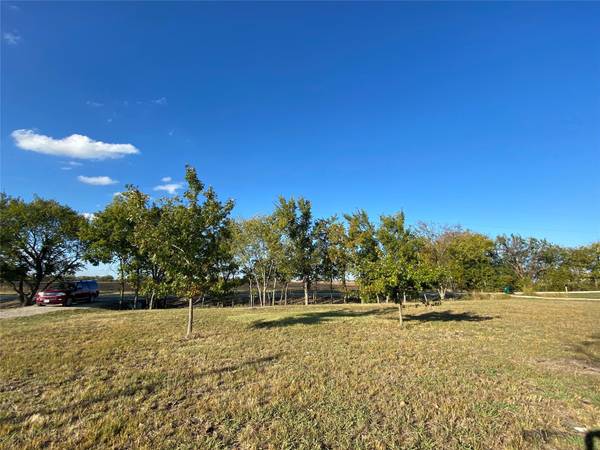 4021 County Road 4805, Ladonia, TX 75449