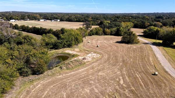 8 Private Road 9910, Malakoff, TX 75148