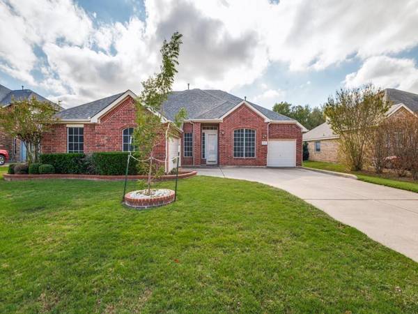 1012 Wedgewood Drive, Mansfield, TX 76063