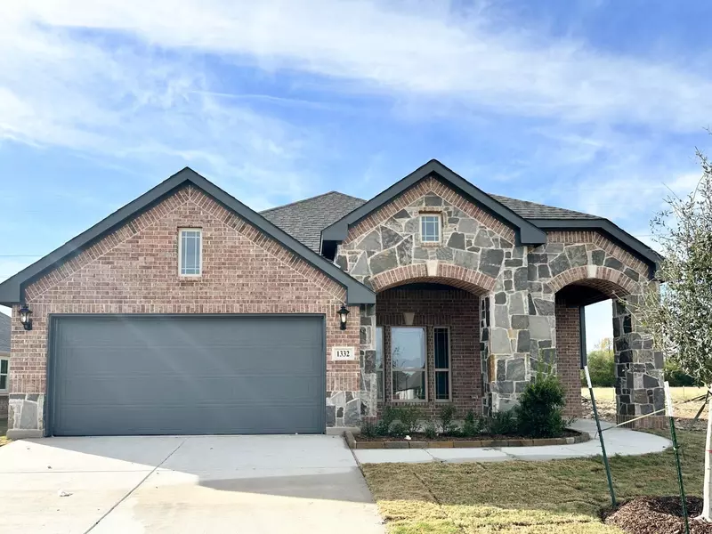 1332 Fox Glen Trail, Crowley, TX 76036