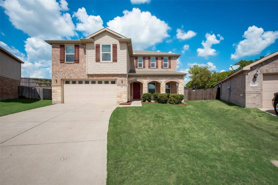 800 Glenndon Drive, Fort Worth, TX 76120