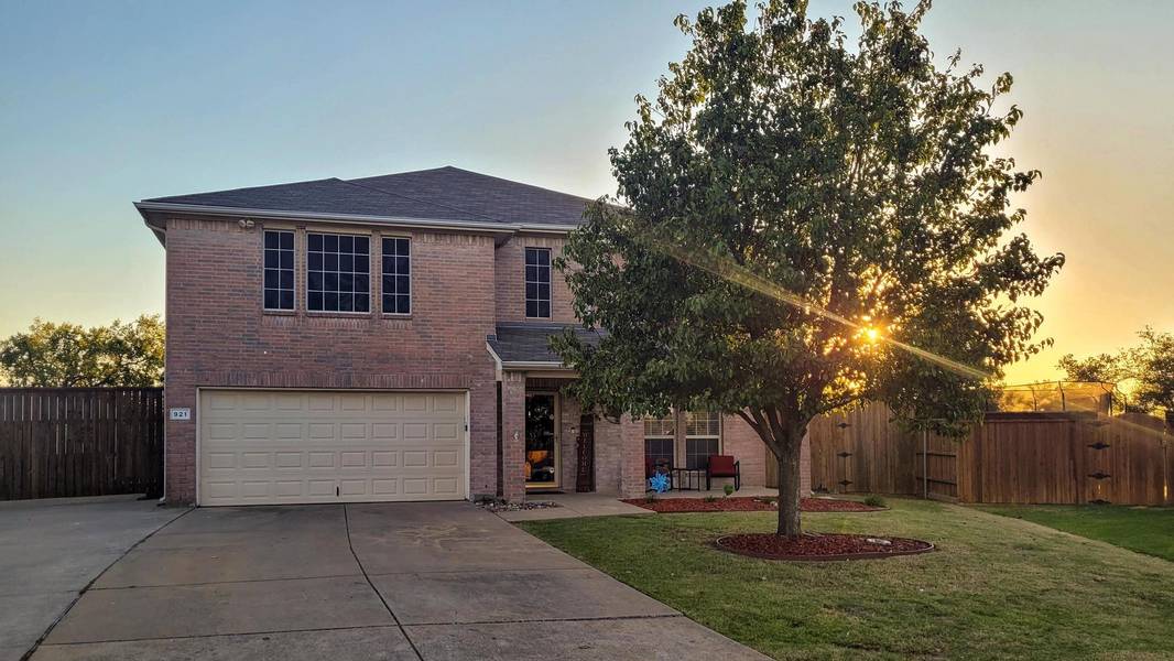 921 Zoe Street, Royse City, TX 75189