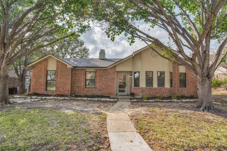 7 Melroy Circle, The Colony, TX 75056