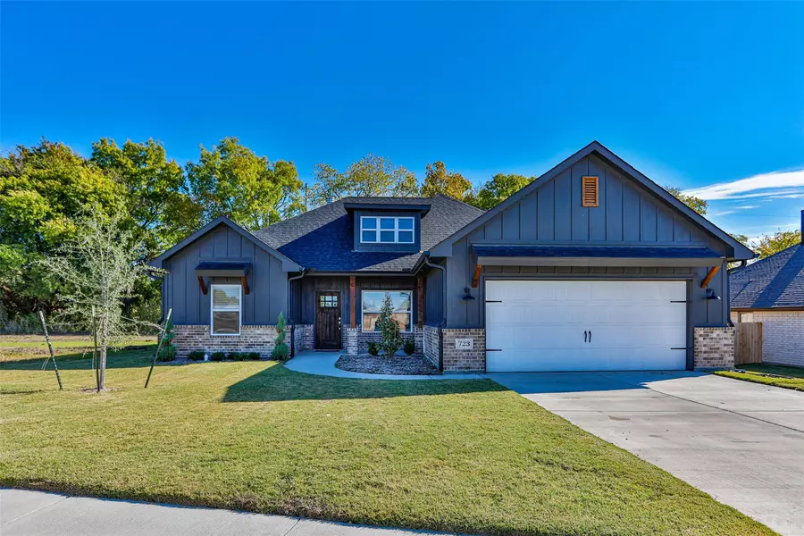 723 Nolan Drive, Sherman, TX 75092