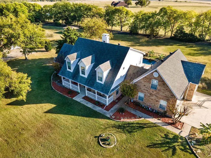 732 Equestrian Drive, Rockwall, TX 75032