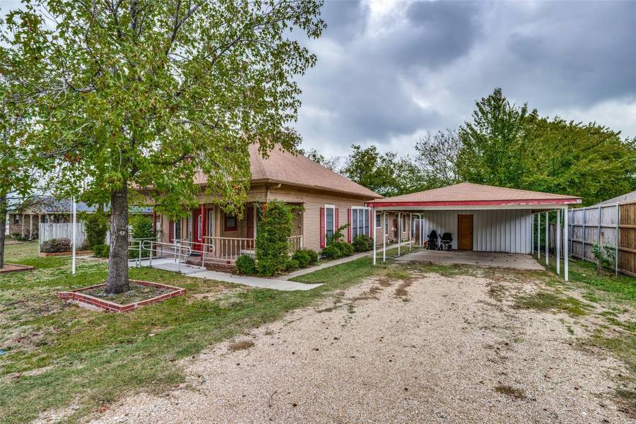 208 S 5th Street, Sanger, TX 76266