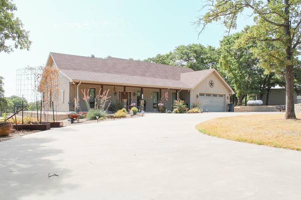 328 Rivercrest Drive, Nocona, TX 76255