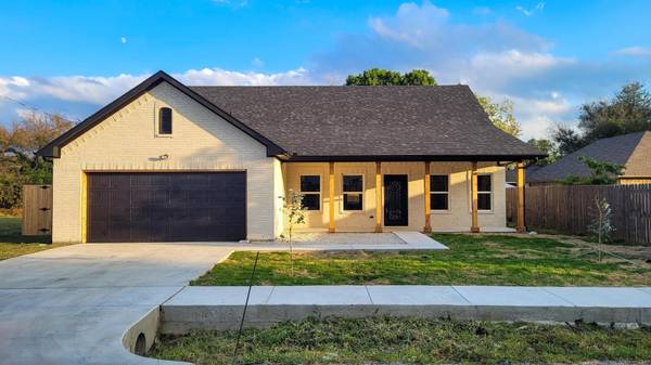 424 McGraw Street, Forney, TX 75126