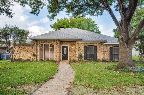 805 Green Brook Drive, Allen, TX 75002