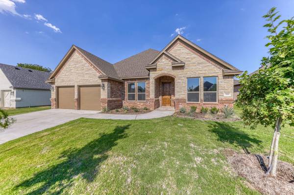 200 Melbourne Drive, Willow Park, TX 76087