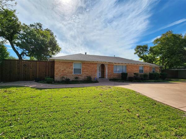 4116 Walnut Hill Lane, Dallas, TX 75229