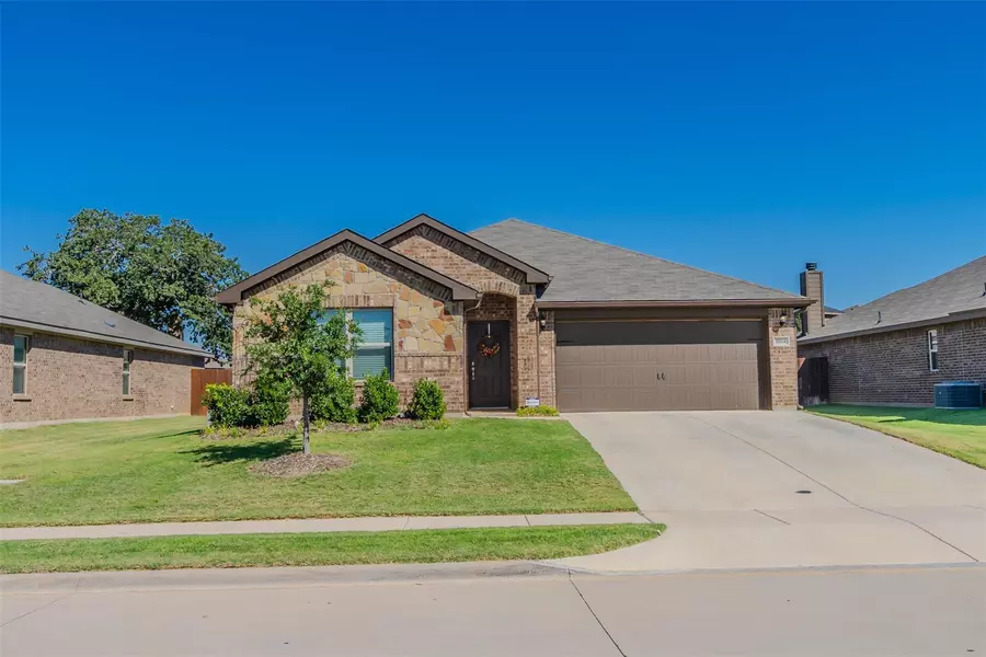 1004 Deer Valley Drive, Weatherford, TX 76087