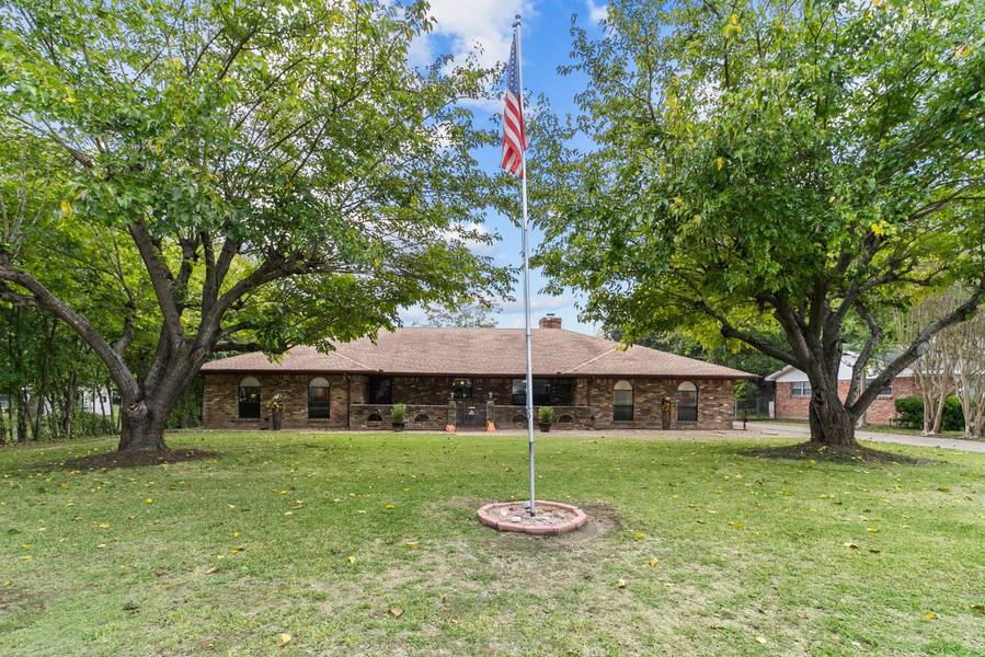 706 9th Street, Terrell, TX 75160