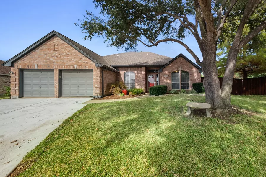 2311 Richmond Circle, Mansfield, TX 76063