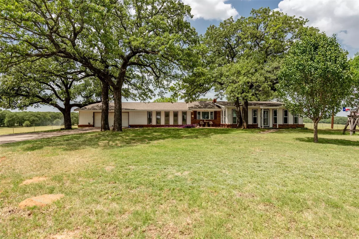 Azle, TX 76020,334 W N Woody Road