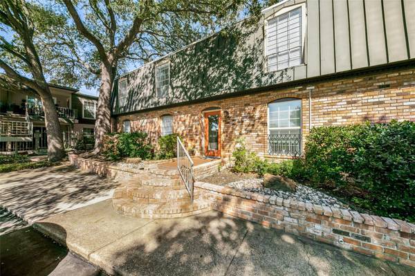 5232 Fleetwood Oaks Avenue #217, Dallas, TX 75235