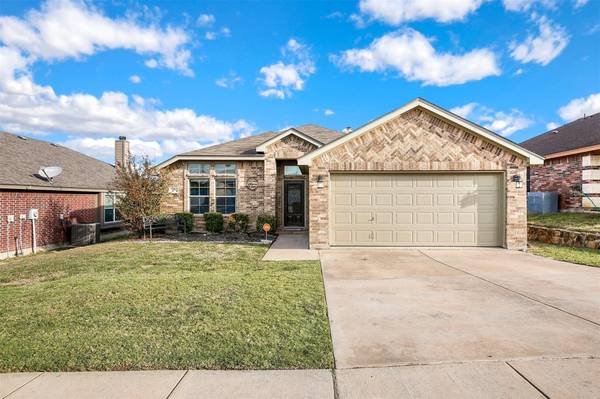 9224 Barbara Drive, White Settlement, TX 76108