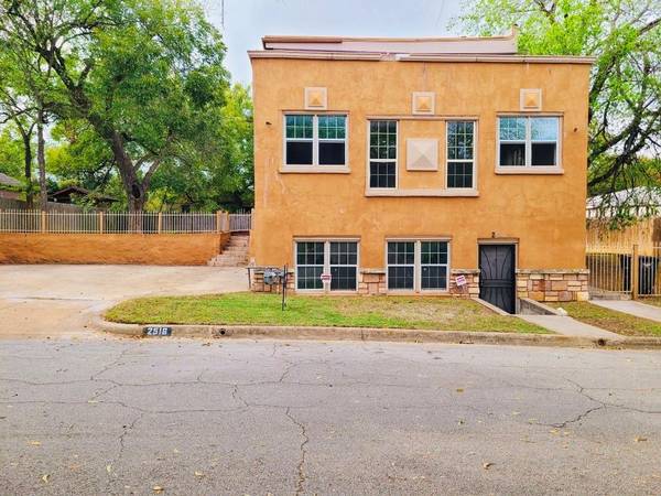 2516 Haynes Avenue, Fort Worth, TX 76103