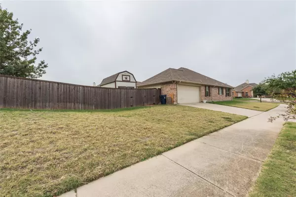 Denton, TX 76207,2724 Claydon Drive